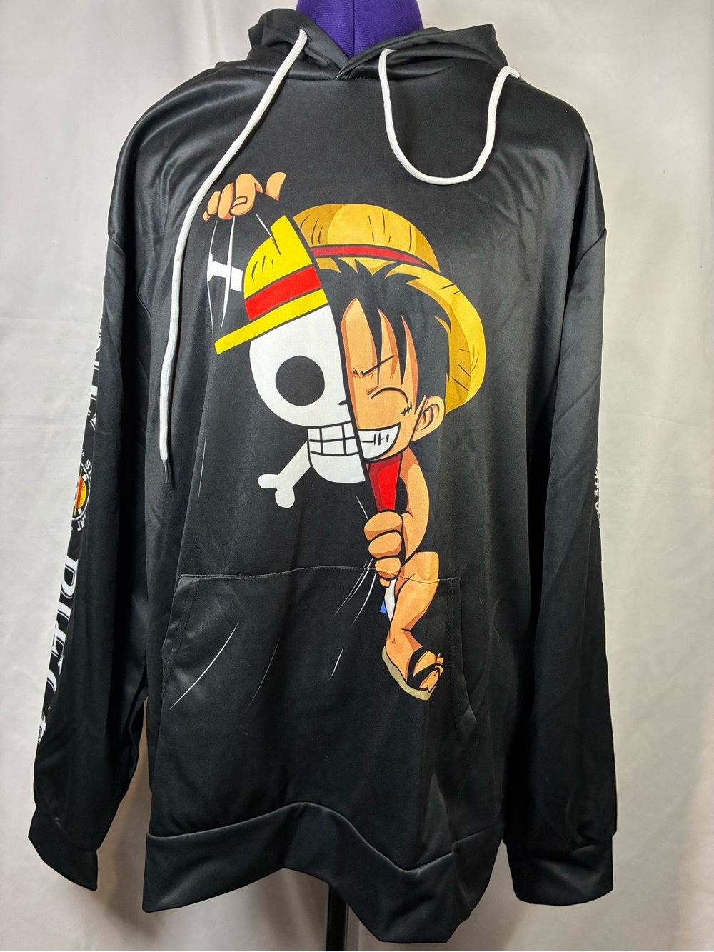 Adult-L Monkey D. Luffy & One Piece Black Anime Graphic Hoodie New Without Tags